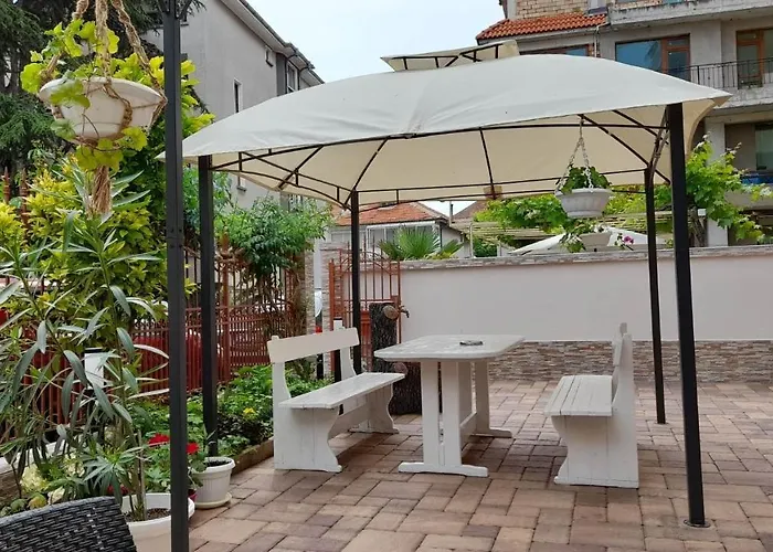 Pensión Diamandievi