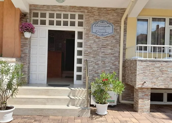 Pensión Diamandievi