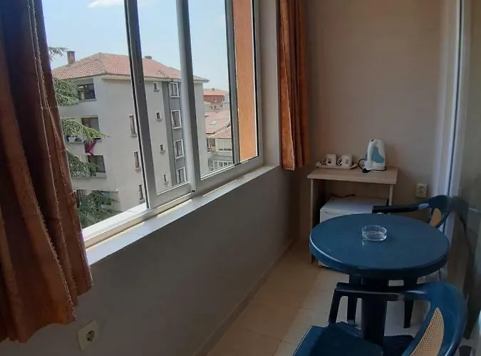 Diamandievi Pensión 4*