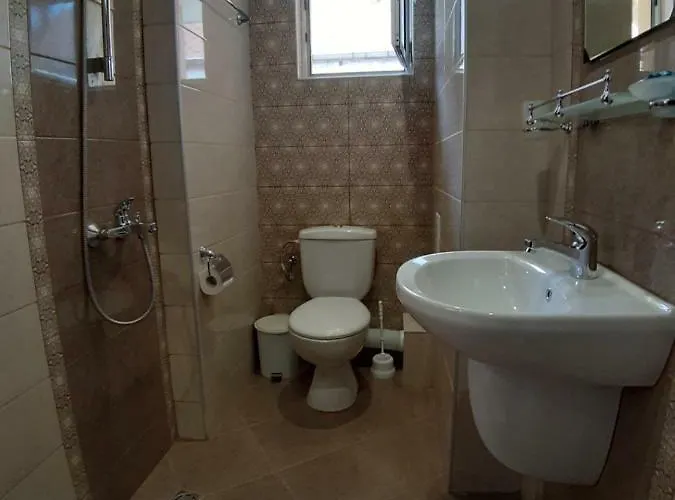 Pensión Diamandievi